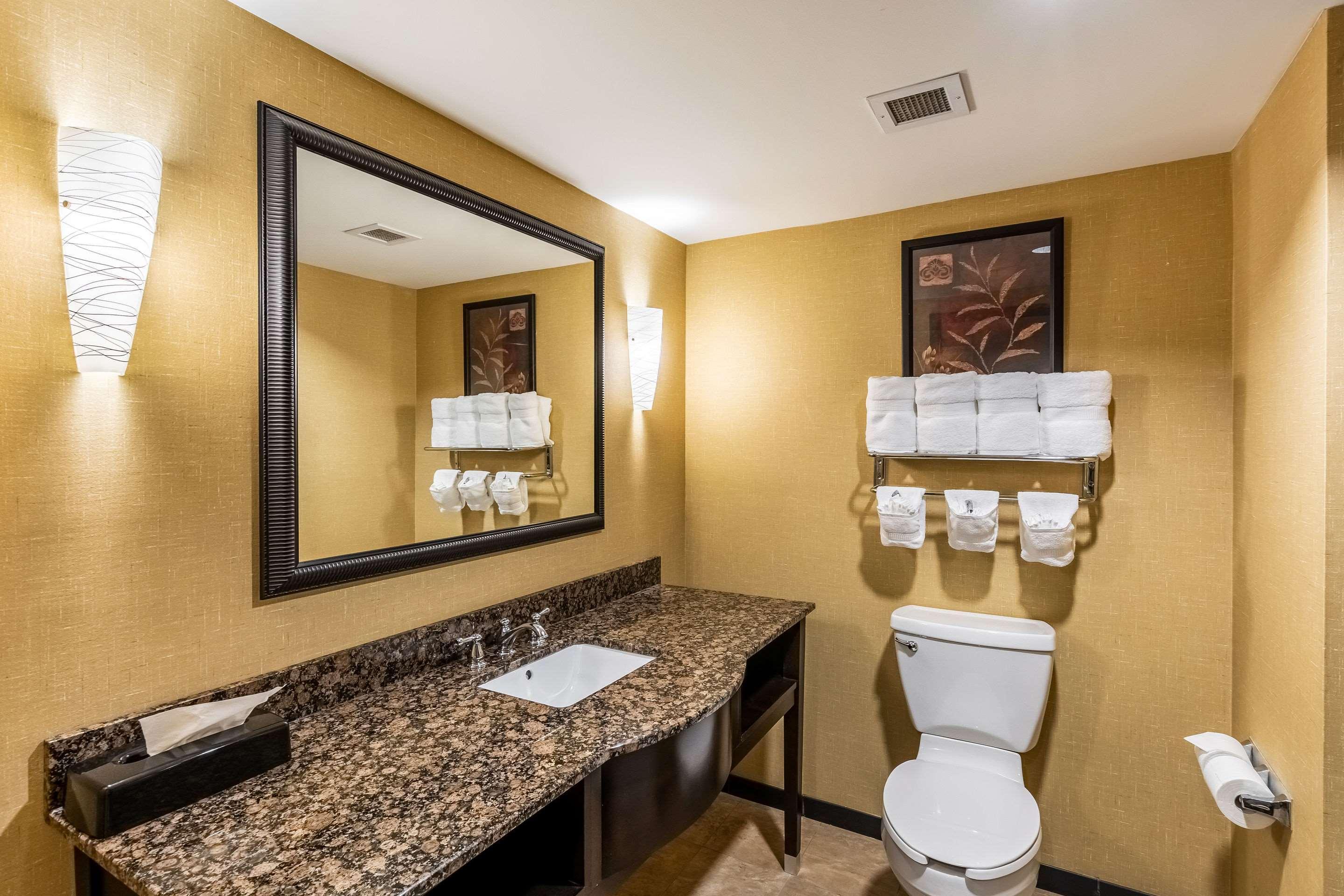 Holiday Inn Express & Suites Lexington By Ihg Εξωτερικό φωτογραφία