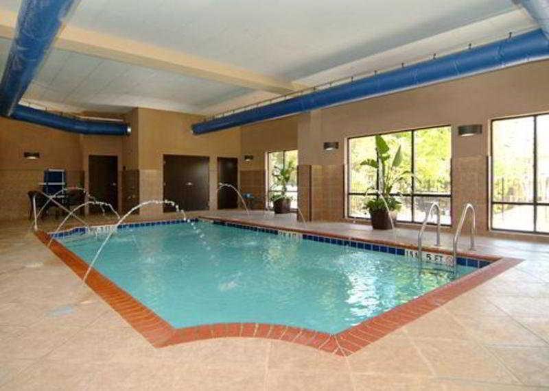 Holiday Inn Express & Suites Lexington By Ihg Εξωτερικό φωτογραφία