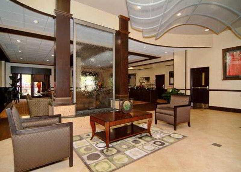 Holiday Inn Express & Suites Lexington By Ihg Εξωτερικό φωτογραφία