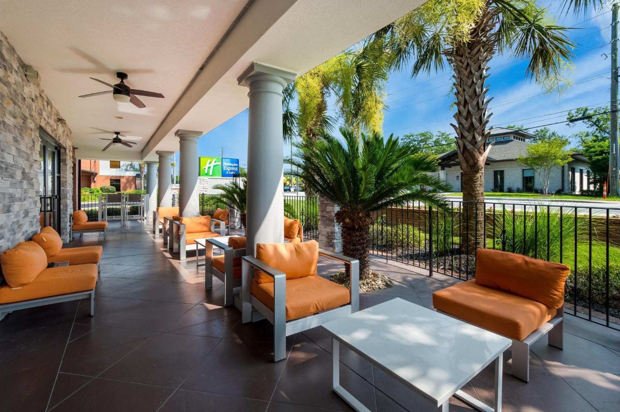 Holiday Inn Express & Suites Lexington By Ihg Εξωτερικό φωτογραφία