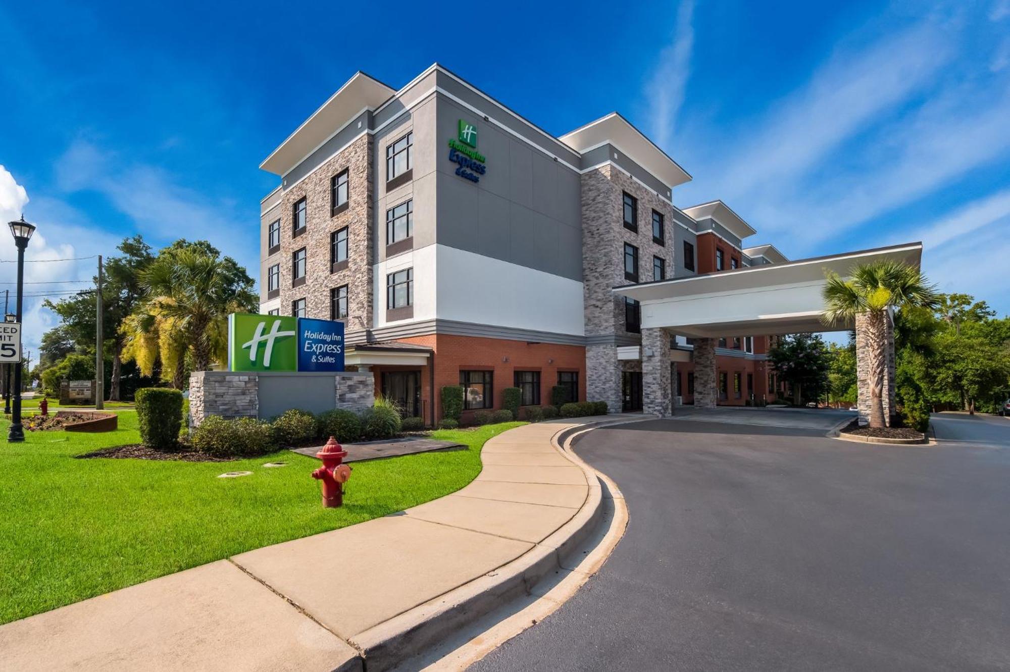 Holiday Inn Express & Suites Lexington By Ihg Εξωτερικό φωτογραφία