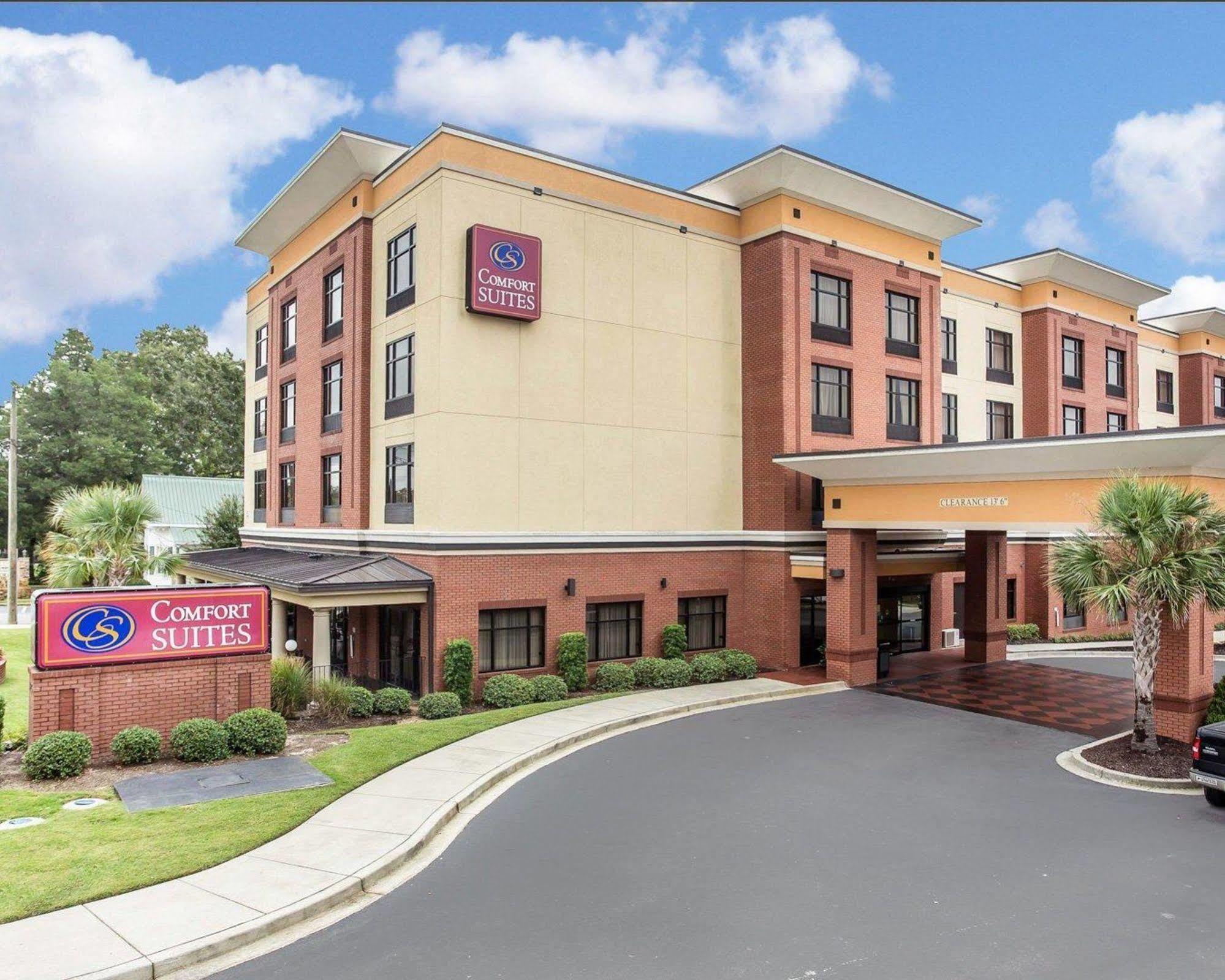 Holiday Inn Express & Suites Lexington By Ihg Εξωτερικό φωτογραφία